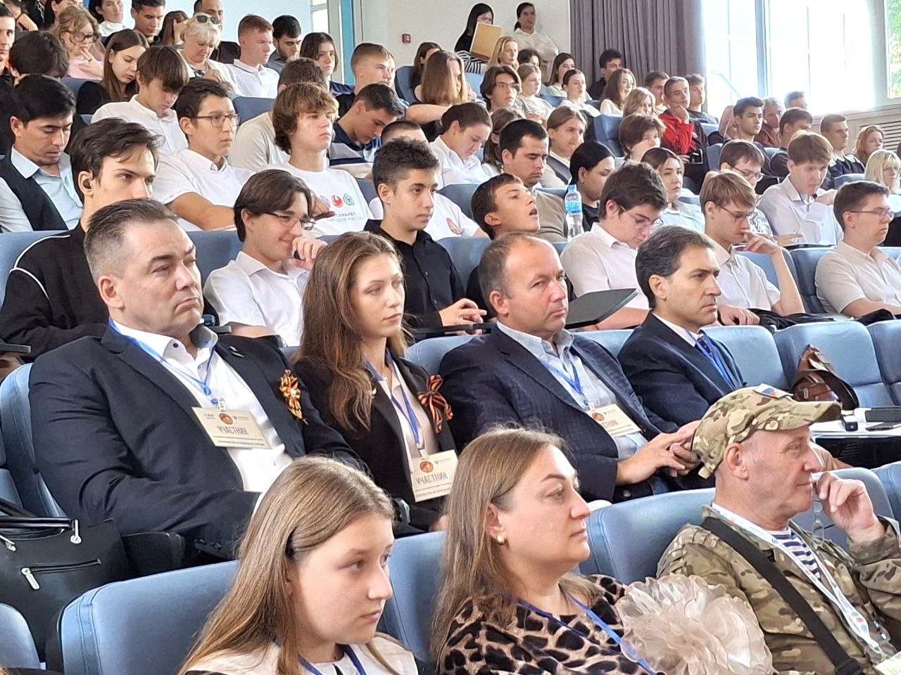 В СевГУ обсудили сохранение исторической памяти