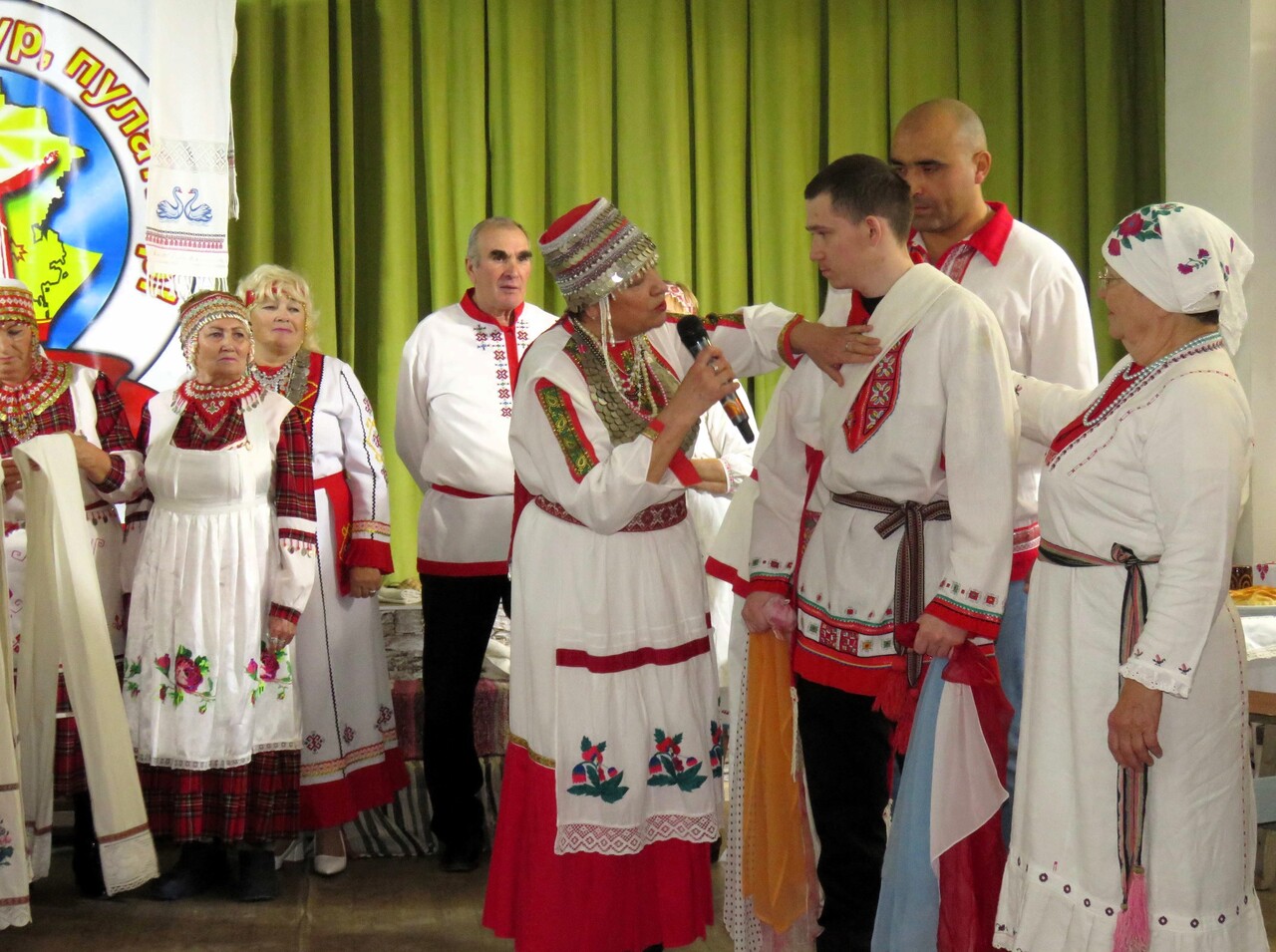 Как в солдаты меня мать провожала…