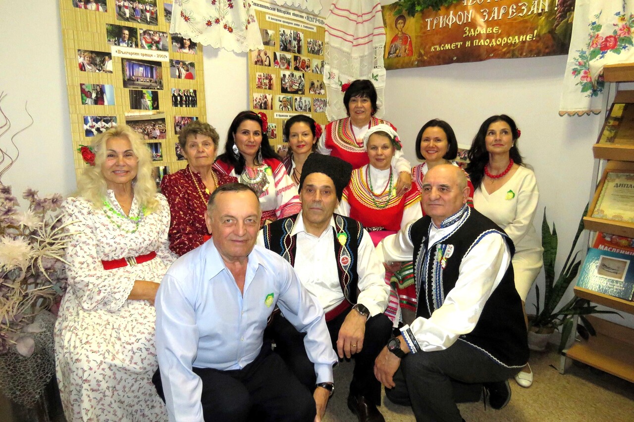 Славься, Трифон Зарезан!