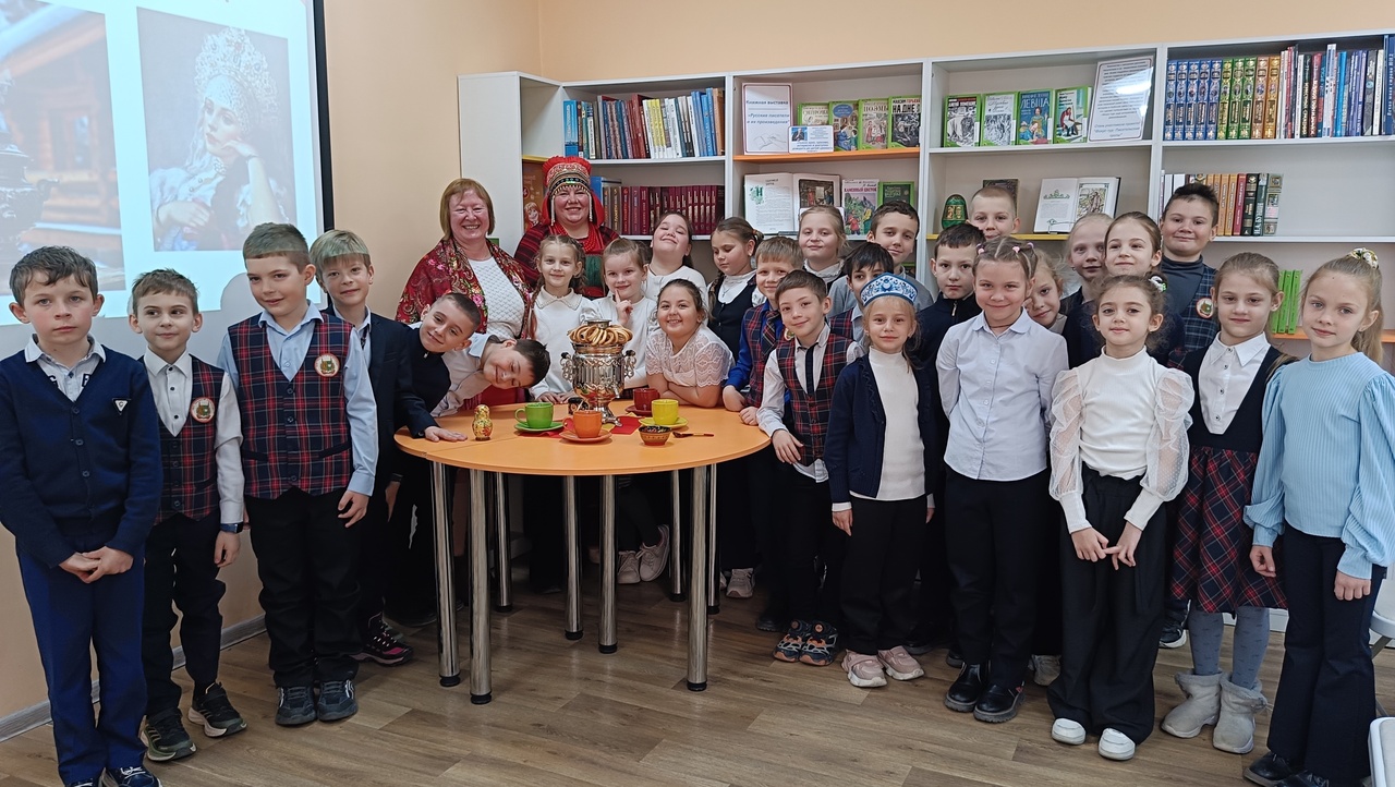 Огонь самовара и красота кокошника