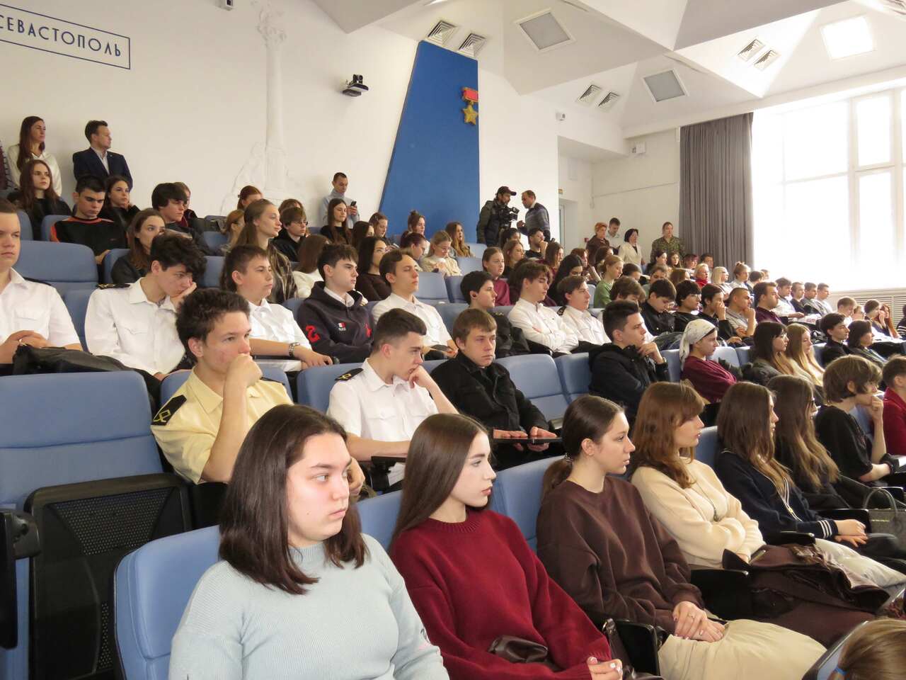 Начал работу Форум русского языка и культуры Начал работу Форум русского языка и культуры